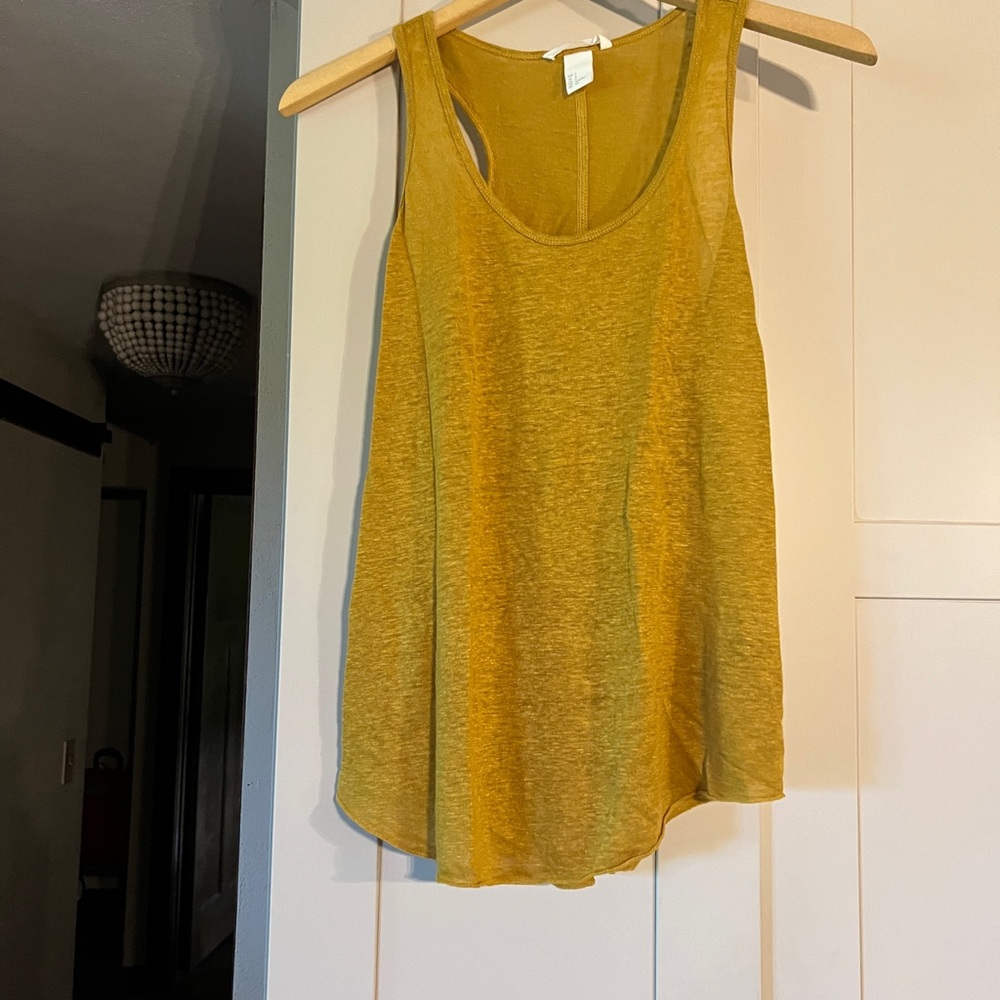H & M gold racerback top, worn a couple times, size S